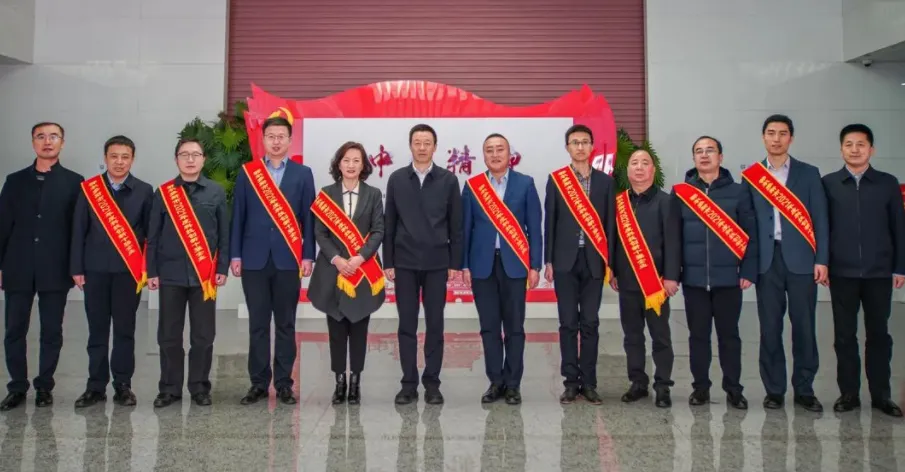 Inner Mongolia Shuangxin has been listed as one of the top ten technological innovation companies